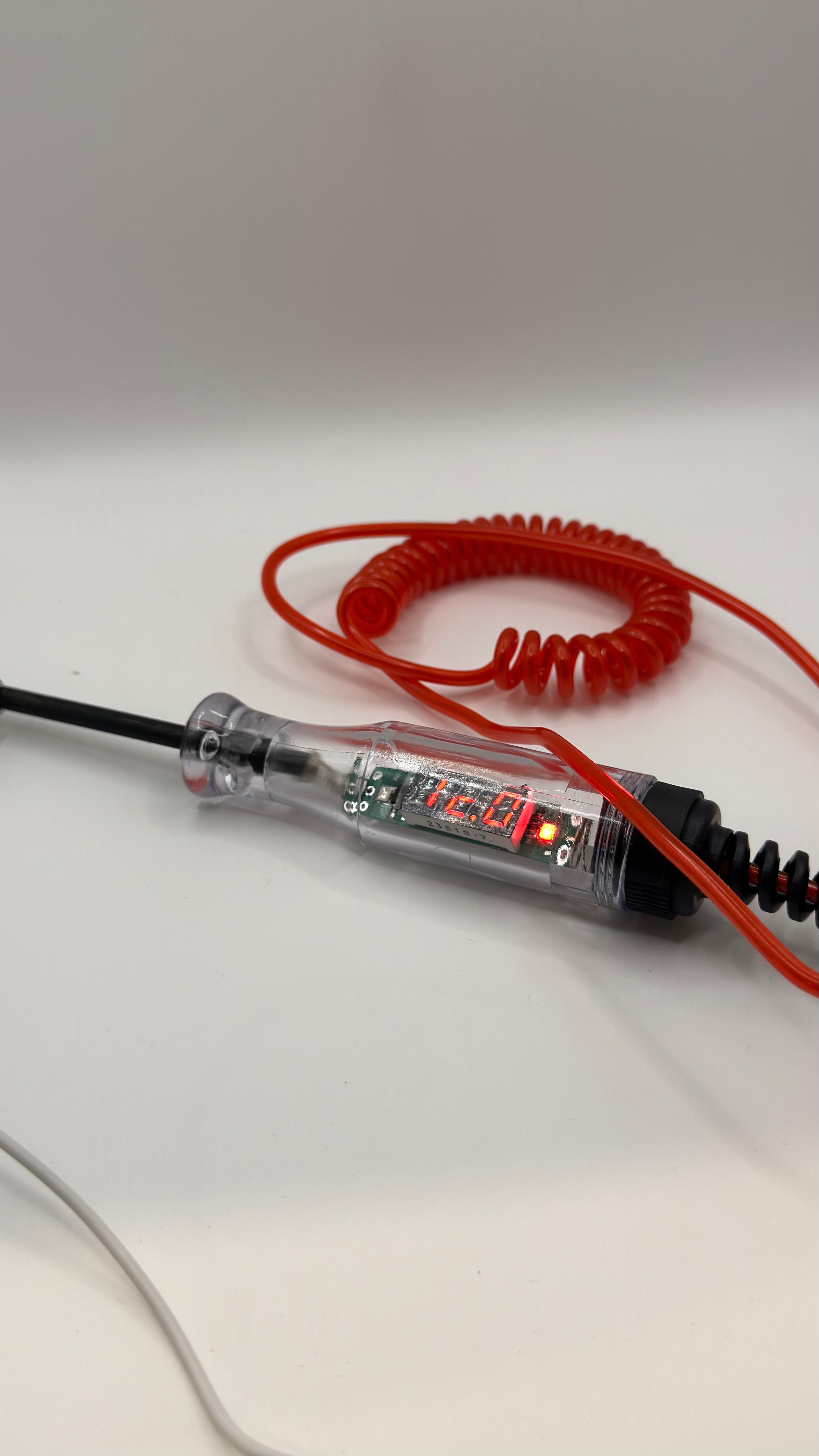 Test Light With LED Voltage Reading