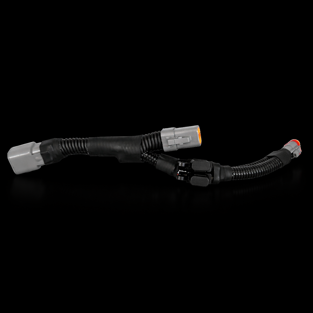 Power Spine Splitter – 4-Pin DTP Pass-Through with DT Light Output